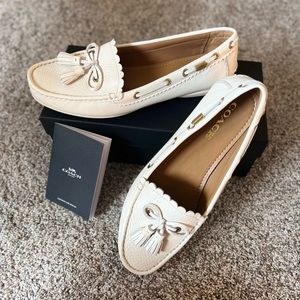 Coach Tassel PEB GRN LTHR CHALK